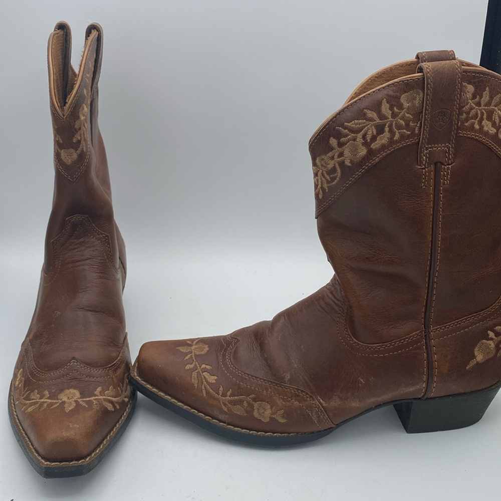 Ariat floral embroidered brown leather pointed toe cowboy western boots sz 5